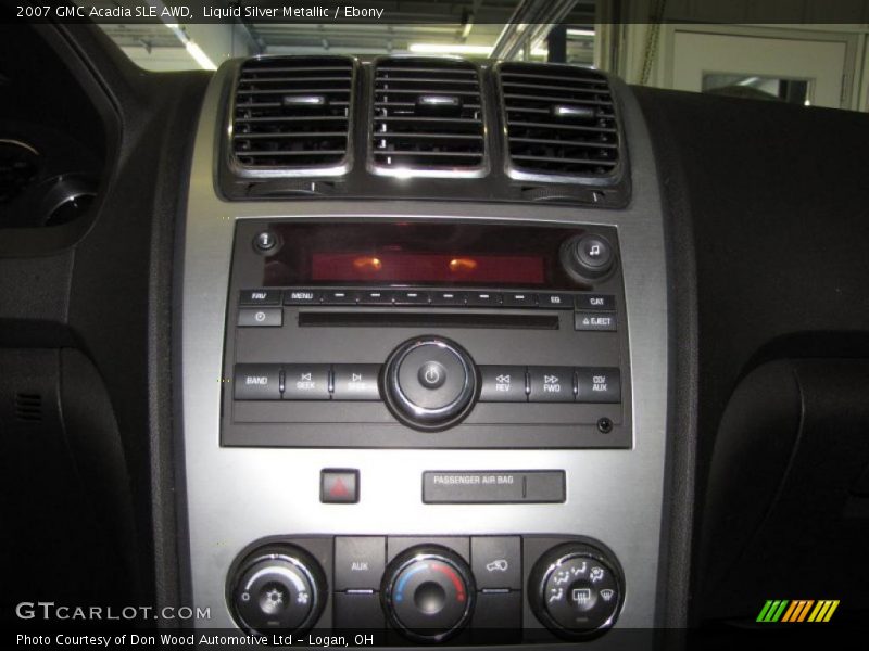 Liquid Silver Metallic / Ebony 2007 GMC Acadia SLE AWD