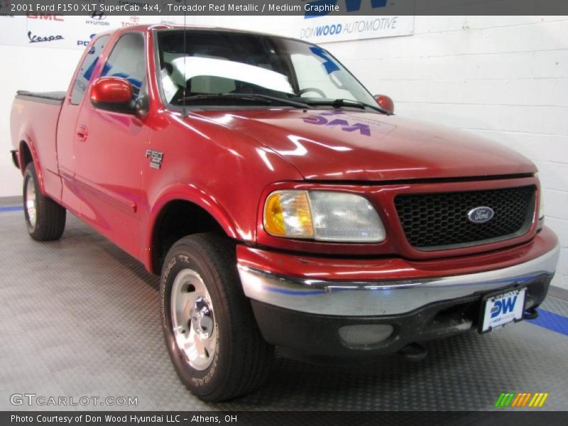 Toreador Red Metallic / Medium Graphite 2001 Ford F150 XLT SuperCab 4x4