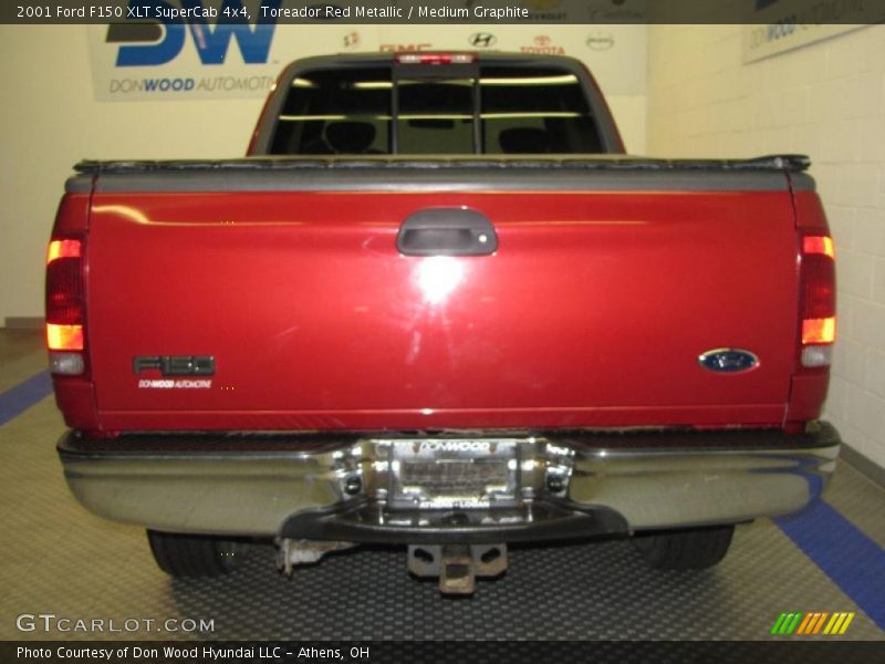 Toreador Red Metallic / Medium Graphite 2001 Ford F150 XLT SuperCab 4x4