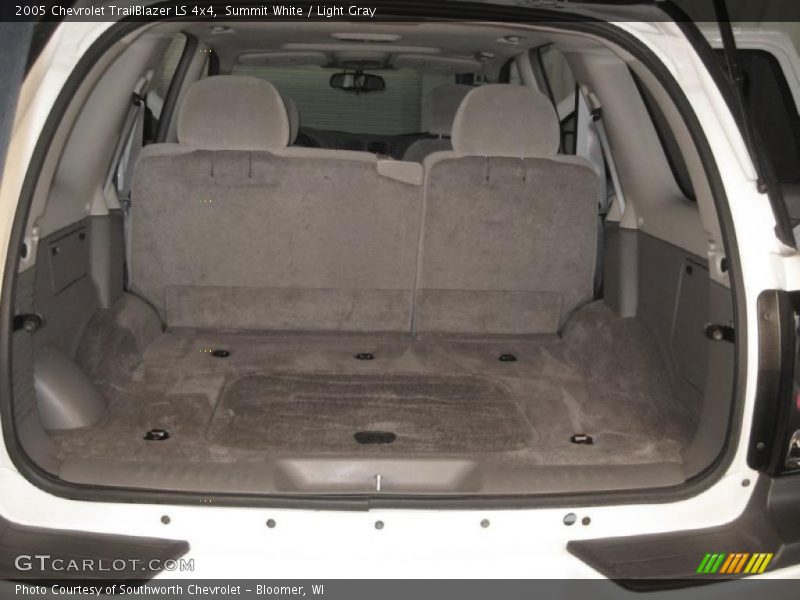 Summit White / Light Gray 2005 Chevrolet TrailBlazer LS 4x4