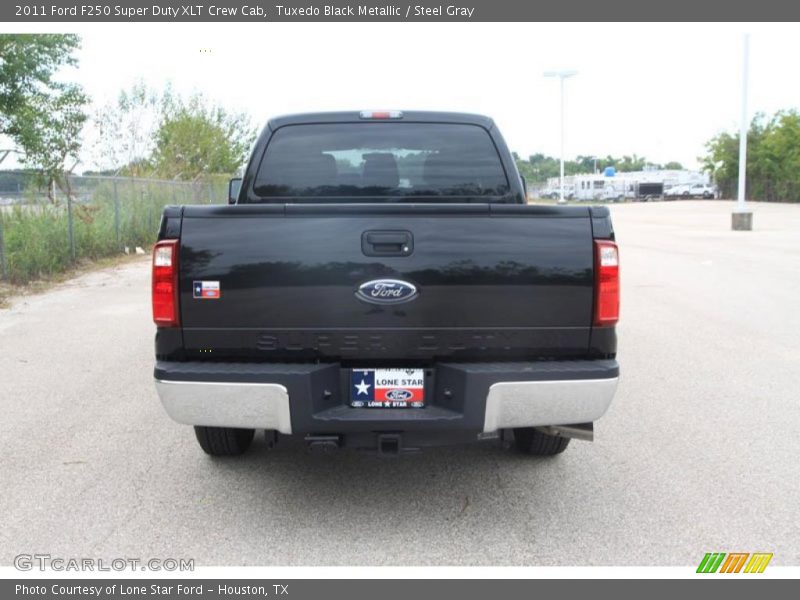 Tuxedo Black Metallic / Steel Gray 2011 Ford F250 Super Duty XLT Crew Cab
