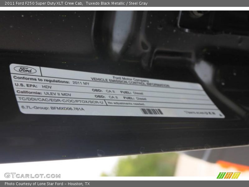 Tuxedo Black Metallic / Steel Gray 2011 Ford F250 Super Duty XLT Crew Cab