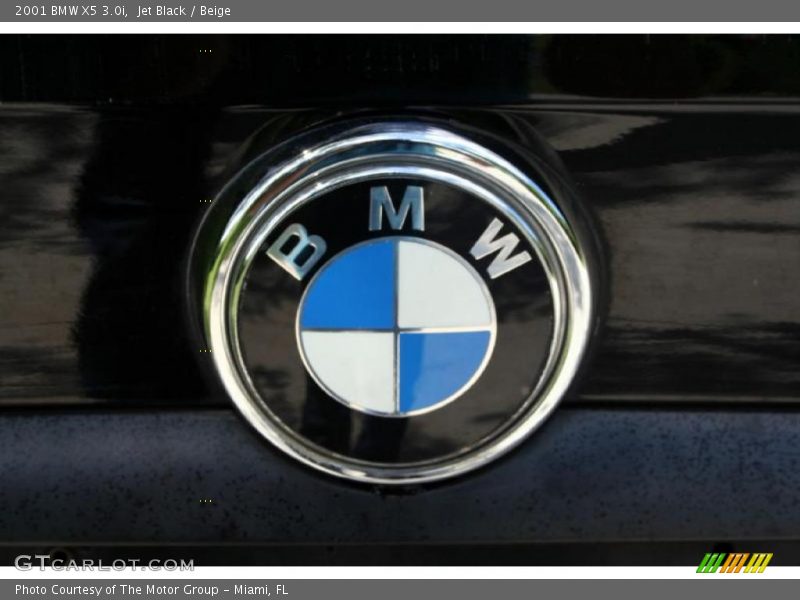 Jet Black / Beige 2001 BMW X5 3.0i
