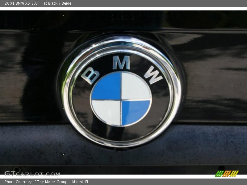 Jet Black / Beige 2001 BMW X5 3.0i
