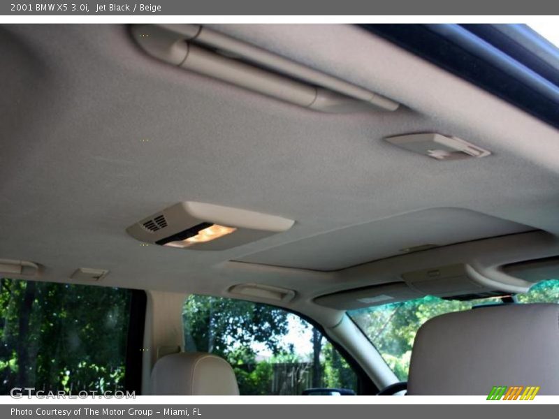 Jet Black / Beige 2001 BMW X5 3.0i