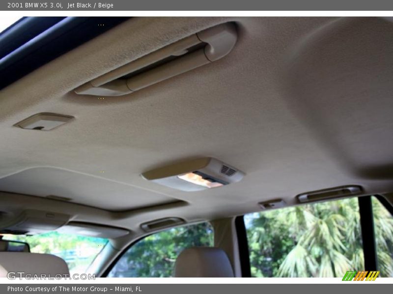 Jet Black / Beige 2001 BMW X5 3.0i