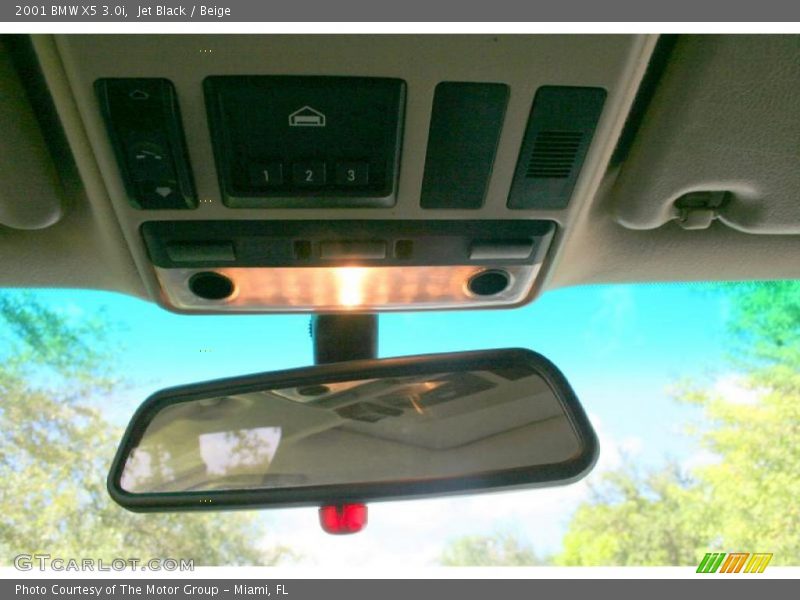 Jet Black / Beige 2001 BMW X5 3.0i
