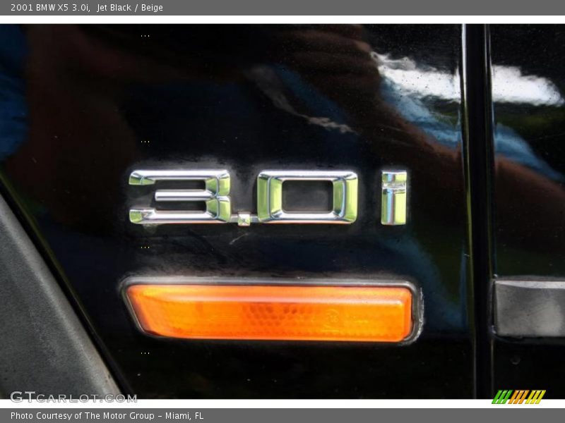 Jet Black / Beige 2001 BMW X5 3.0i