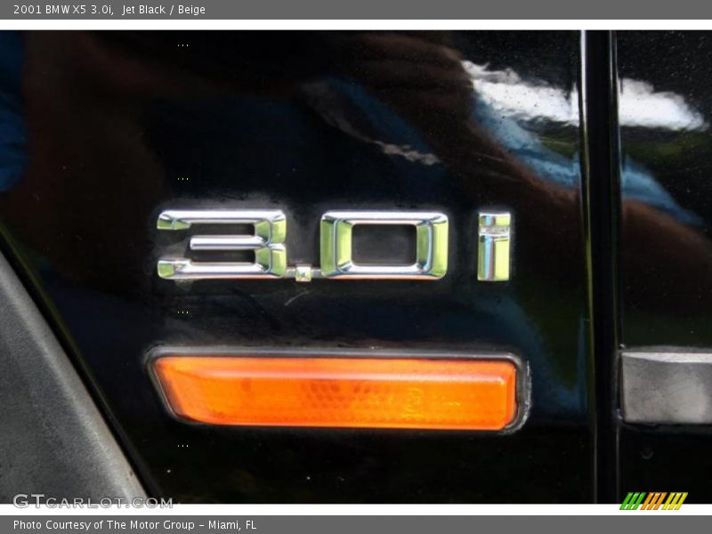 Jet Black / Beige 2001 BMW X5 3.0i