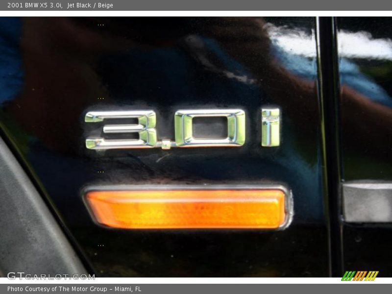 Jet Black / Beige 2001 BMW X5 3.0i