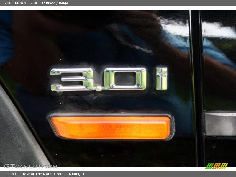 Jet Black / Beige 2001 BMW X5 3.0i