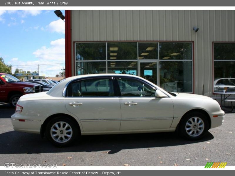Pearl White / Gray 2005 Kia Amanti