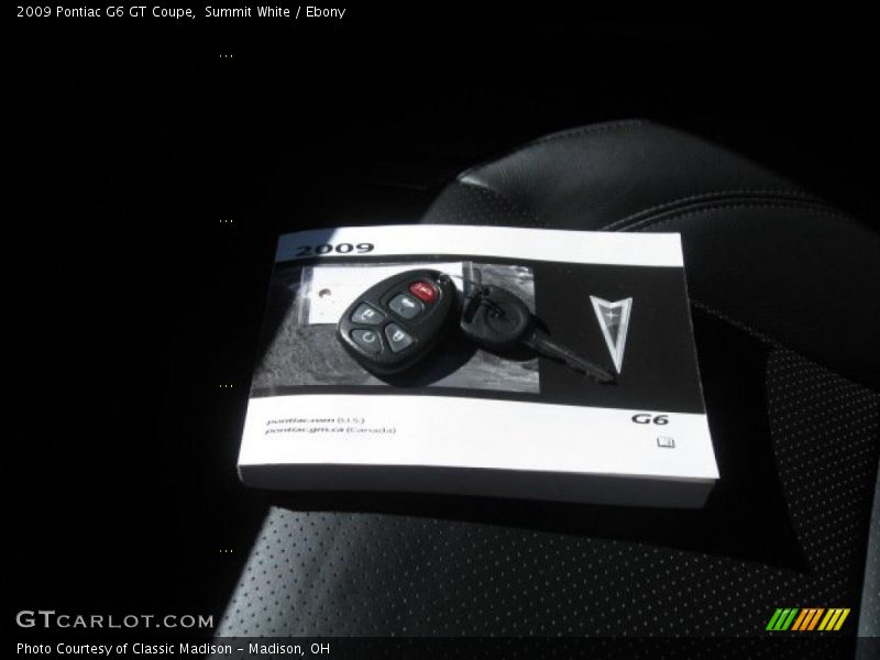 Summit White / Ebony 2009 Pontiac G6 GT Coupe