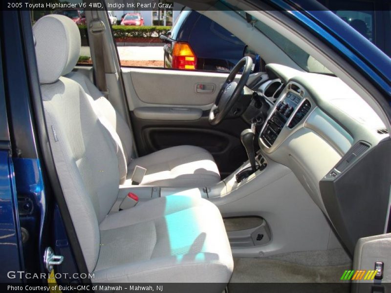 Indigo Ink Pearl / Gray 2005 Toyota Highlander V6 4WD
