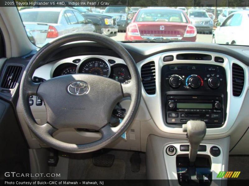 Indigo Ink Pearl / Gray 2005 Toyota Highlander V6 4WD
