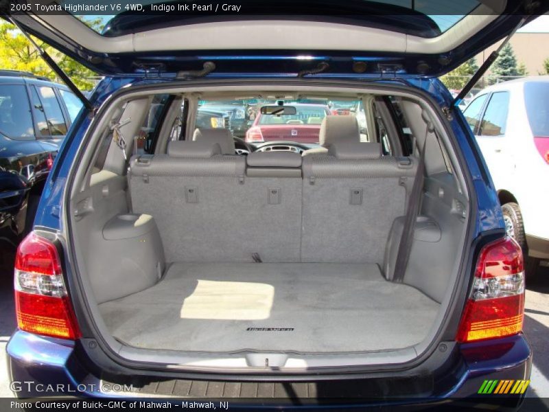 Indigo Ink Pearl / Gray 2005 Toyota Highlander V6 4WD
