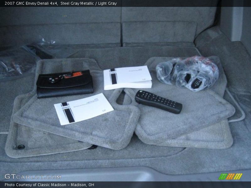 Steel Gray Metallic / Light Gray 2007 GMC Envoy Denali 4x4
