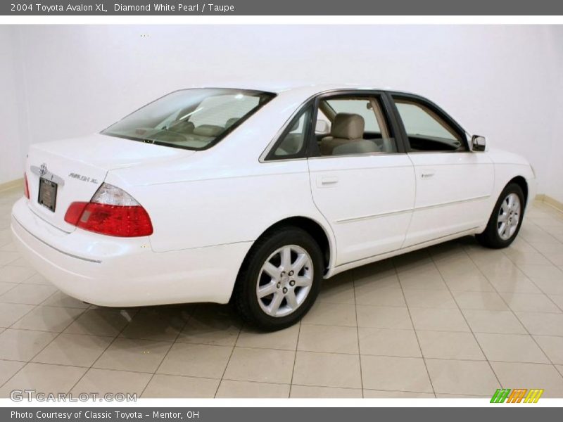 Diamond White Pearl / Taupe 2004 Toyota Avalon XL