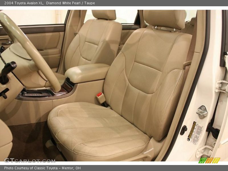 Diamond White Pearl / Taupe 2004 Toyota Avalon XL