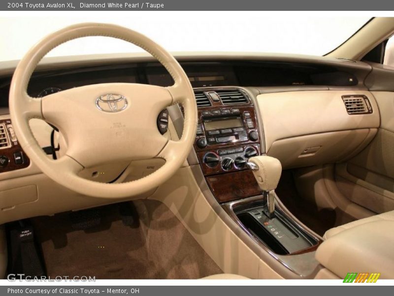 Diamond White Pearl / Taupe 2004 Toyota Avalon XL