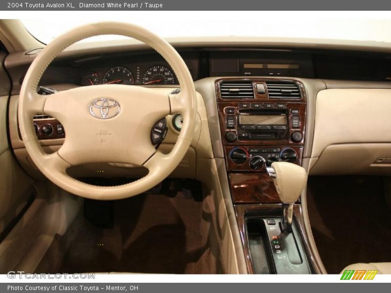 Diamond White Pearl / Taupe 2004 Toyota Avalon XL