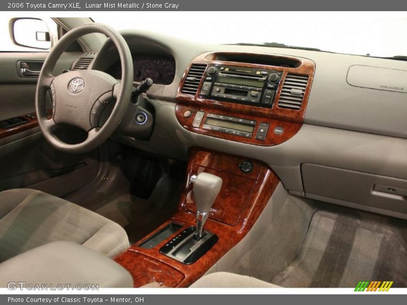 Lunar Mist Metallic / Stone Gray 2006 Toyota Camry XLE