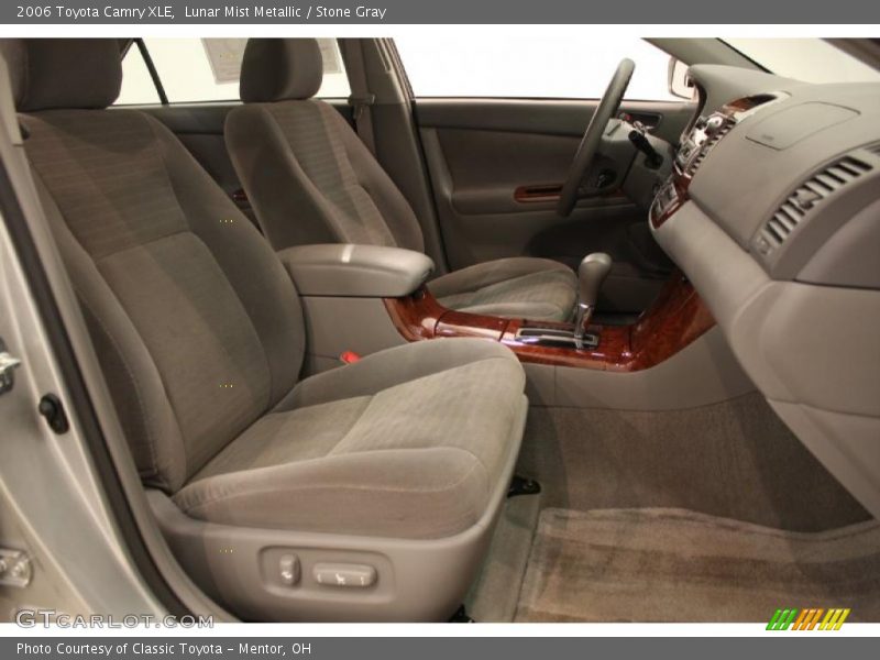 Lunar Mist Metallic / Stone Gray 2006 Toyota Camry XLE