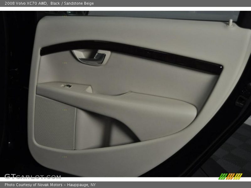 Black / Sandstone Beige 2008 Volvo XC70 AWD
