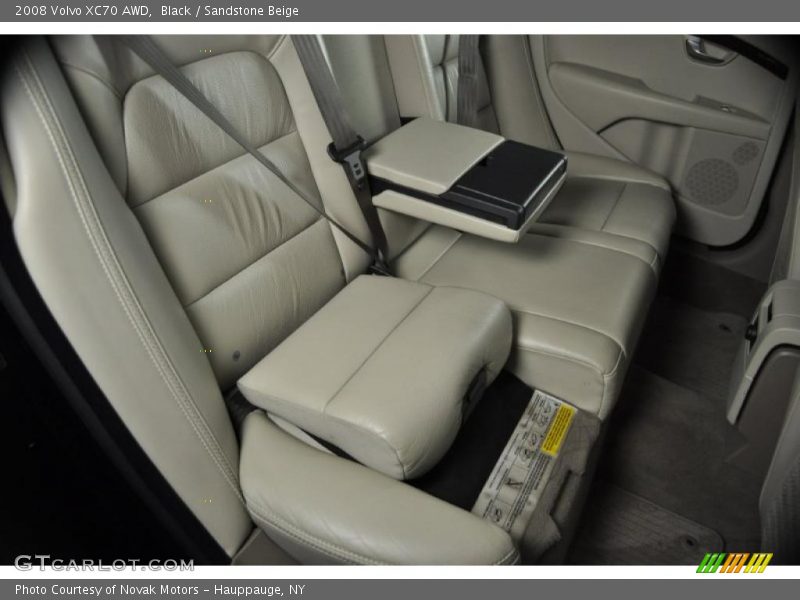 Black / Sandstone Beige 2008 Volvo XC70 AWD