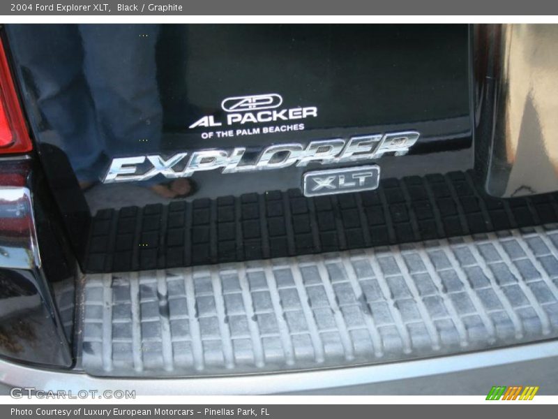 Black / Graphite 2004 Ford Explorer XLT