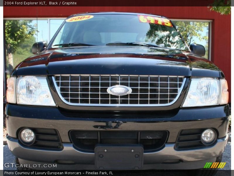 Black / Graphite 2004 Ford Explorer XLT