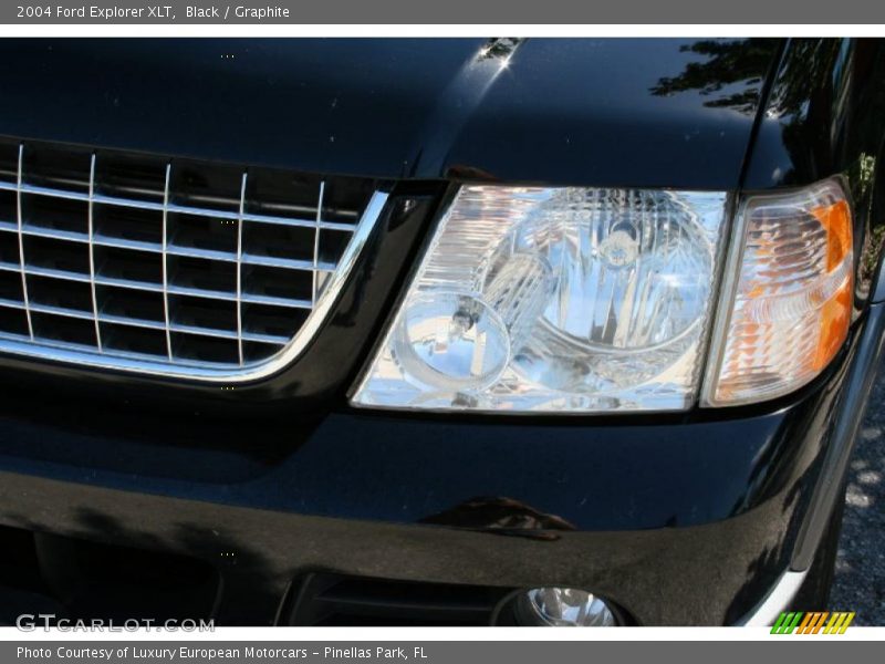 Black / Graphite 2004 Ford Explorer XLT