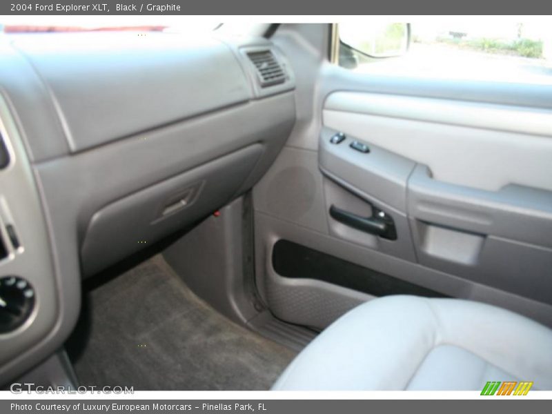 Black / Graphite 2004 Ford Explorer XLT