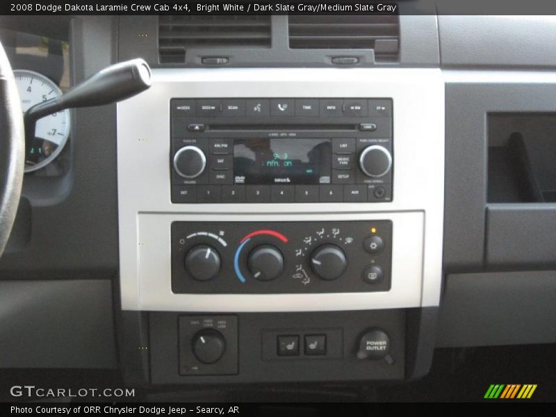 Bright White / Dark Slate Gray/Medium Slate Gray 2008 Dodge Dakota Laramie Crew Cab 4x4