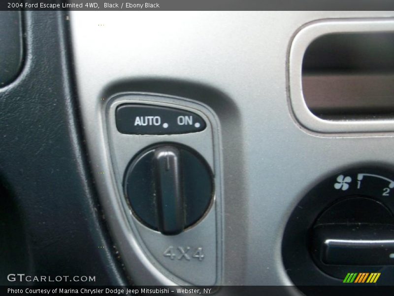 Black / Ebony Black 2004 Ford Escape Limited 4WD