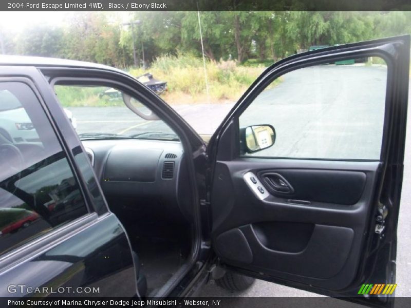 Black / Ebony Black 2004 Ford Escape Limited 4WD
