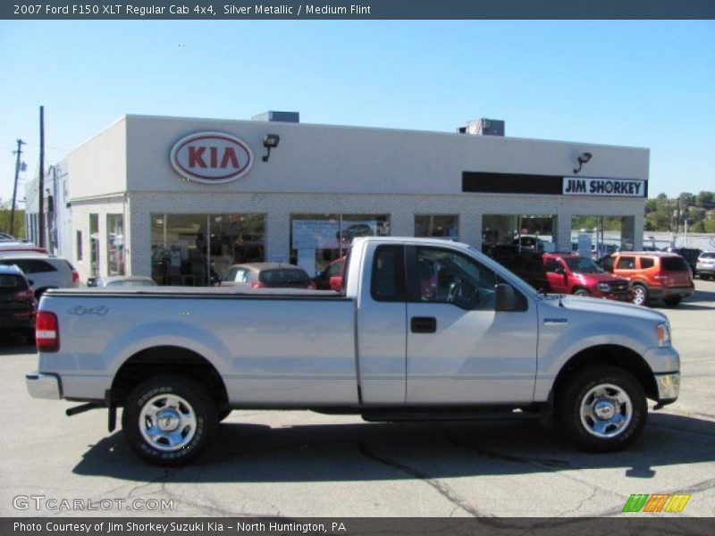Silver Metallic / Medium Flint 2007 Ford F150 XLT Regular Cab 4x4