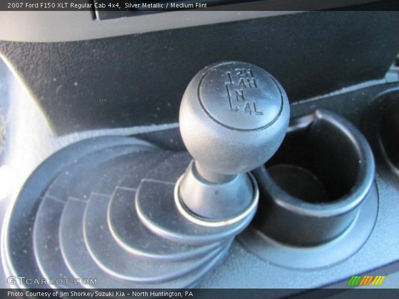 Silver Metallic / Medium Flint 2007 Ford F150 XLT Regular Cab 4x4