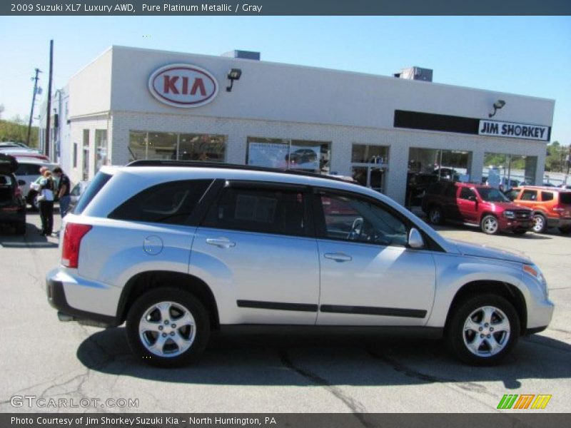 Pure Platinum Metallic / Gray 2009 Suzuki XL7 Luxury AWD