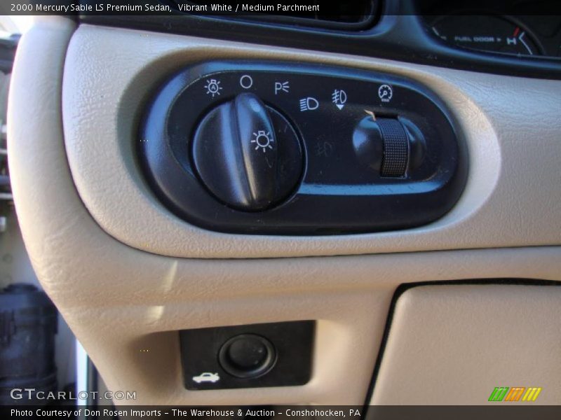 Vibrant White / Medium Parchment 2000 Mercury Sable LS Premium Sedan