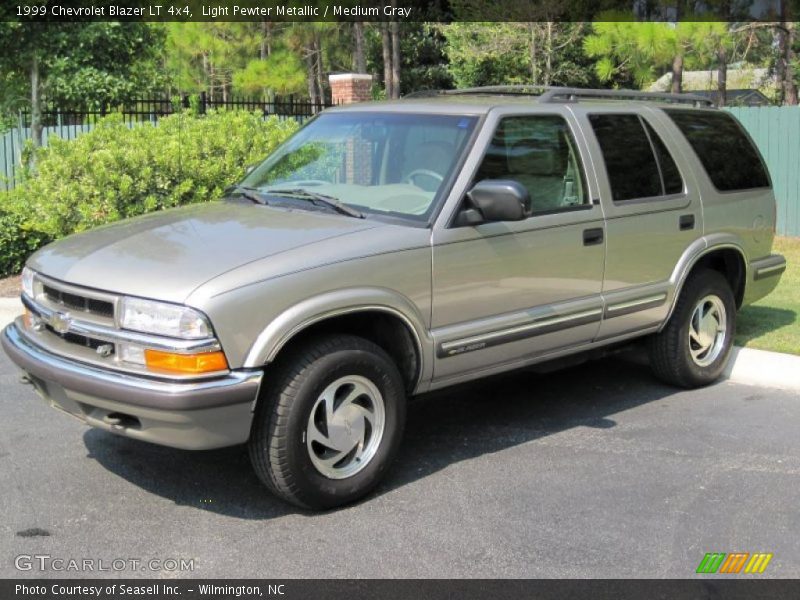 Light Pewter Metallic / Medium Gray 1999 Chevrolet Blazer LT 4x4