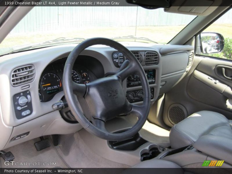 Light Pewter Metallic / Medium Gray 1999 Chevrolet Blazer LT 4x4