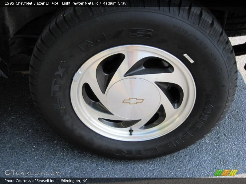 Light Pewter Metallic / Medium Gray 1999 Chevrolet Blazer LT 4x4
