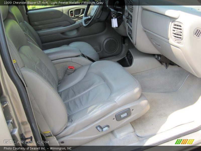 Light Pewter Metallic / Medium Gray 1999 Chevrolet Blazer LT 4x4