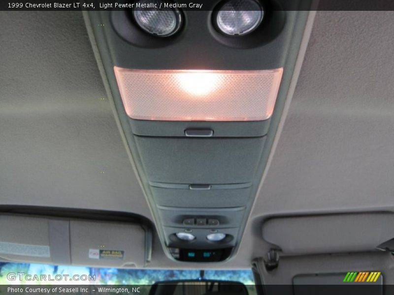 Light Pewter Metallic / Medium Gray 1999 Chevrolet Blazer LT 4x4