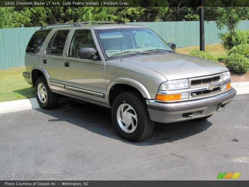 Light Pewter Metallic / Medium Gray 1999 Chevrolet Blazer LT 4x4