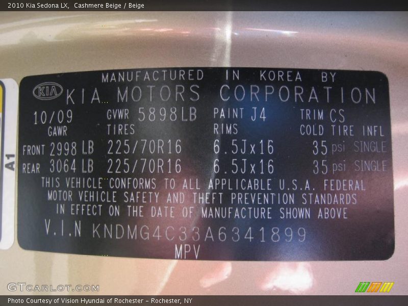 Cashmere Beige / Beige 2010 Kia Sedona LX