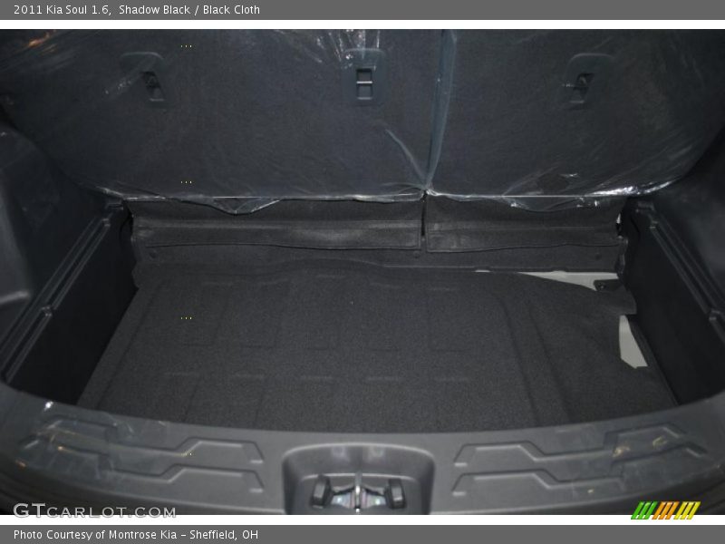 Shadow Black / Black Cloth 2011 Kia Soul 1.6