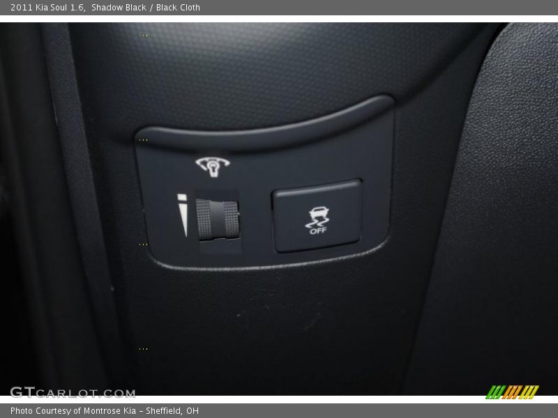 Shadow Black / Black Cloth 2011 Kia Soul 1.6