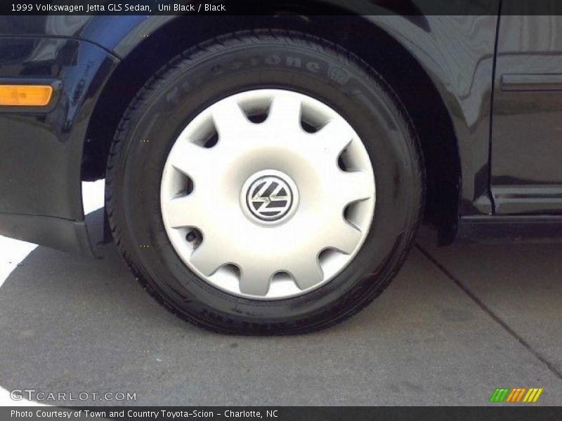 Uni Black / Black 1999 Volkswagen Jetta GLS Sedan